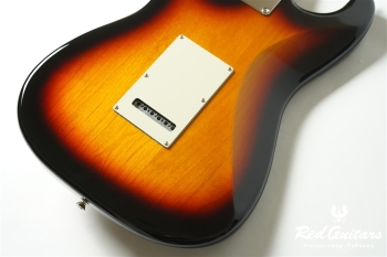 Made in Japan Hybrid II Stratocaster - 3-Color Sunburst